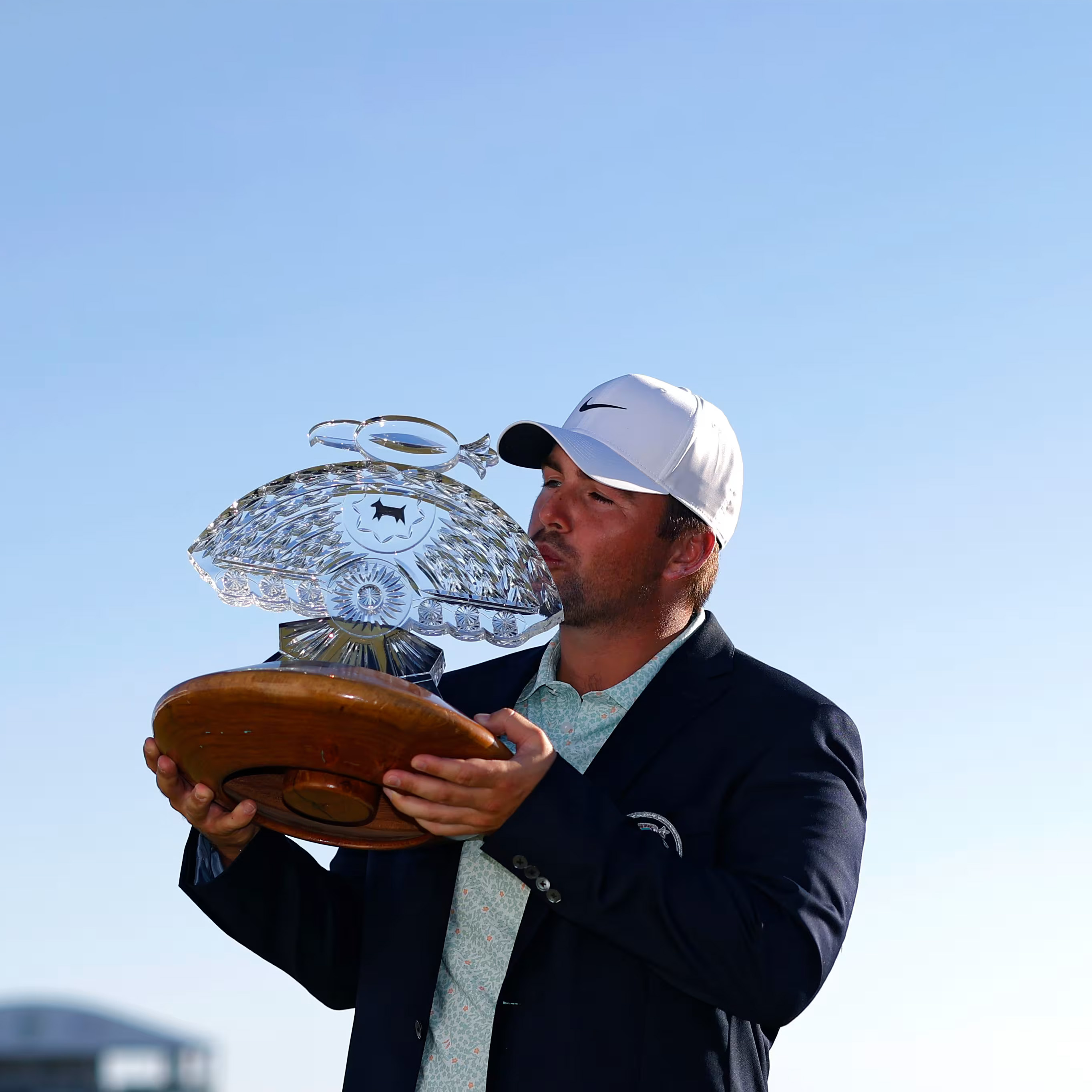 Chris Gotterup dành chức vô địch WM Phoenix Open làm quà cưới tặng bạn thân