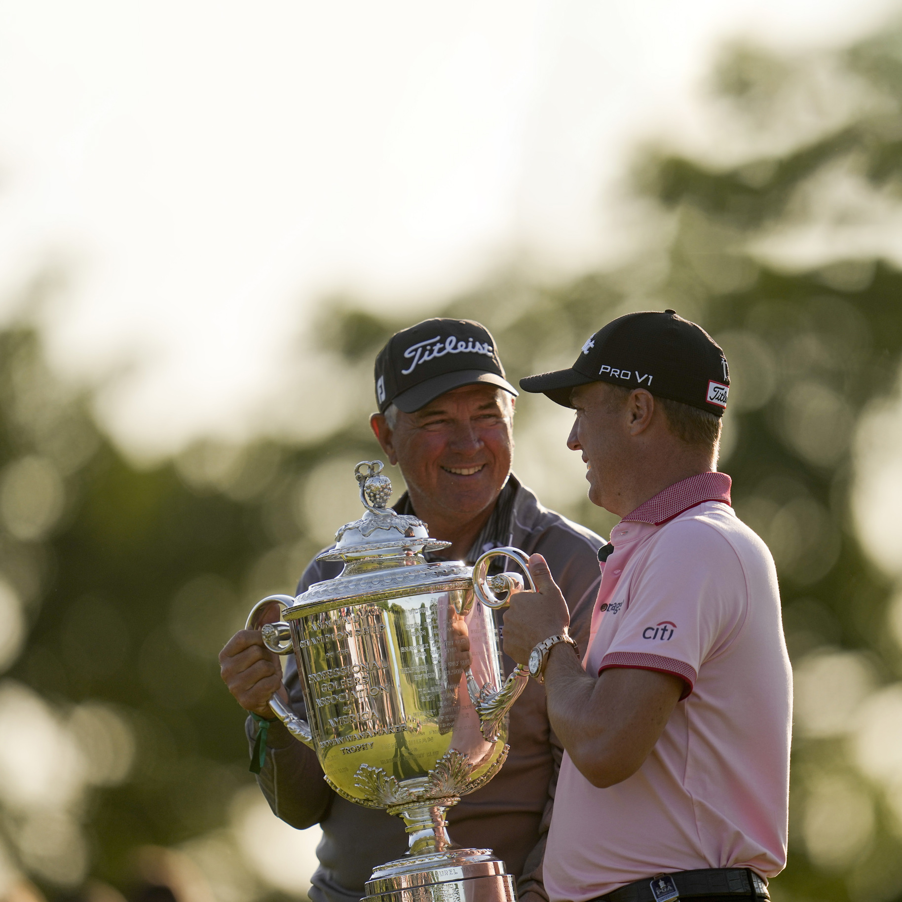 Tin cực HOT: Nhận ngay suất đấu golf với nhà vô địch PGA Tour Justin Thomas