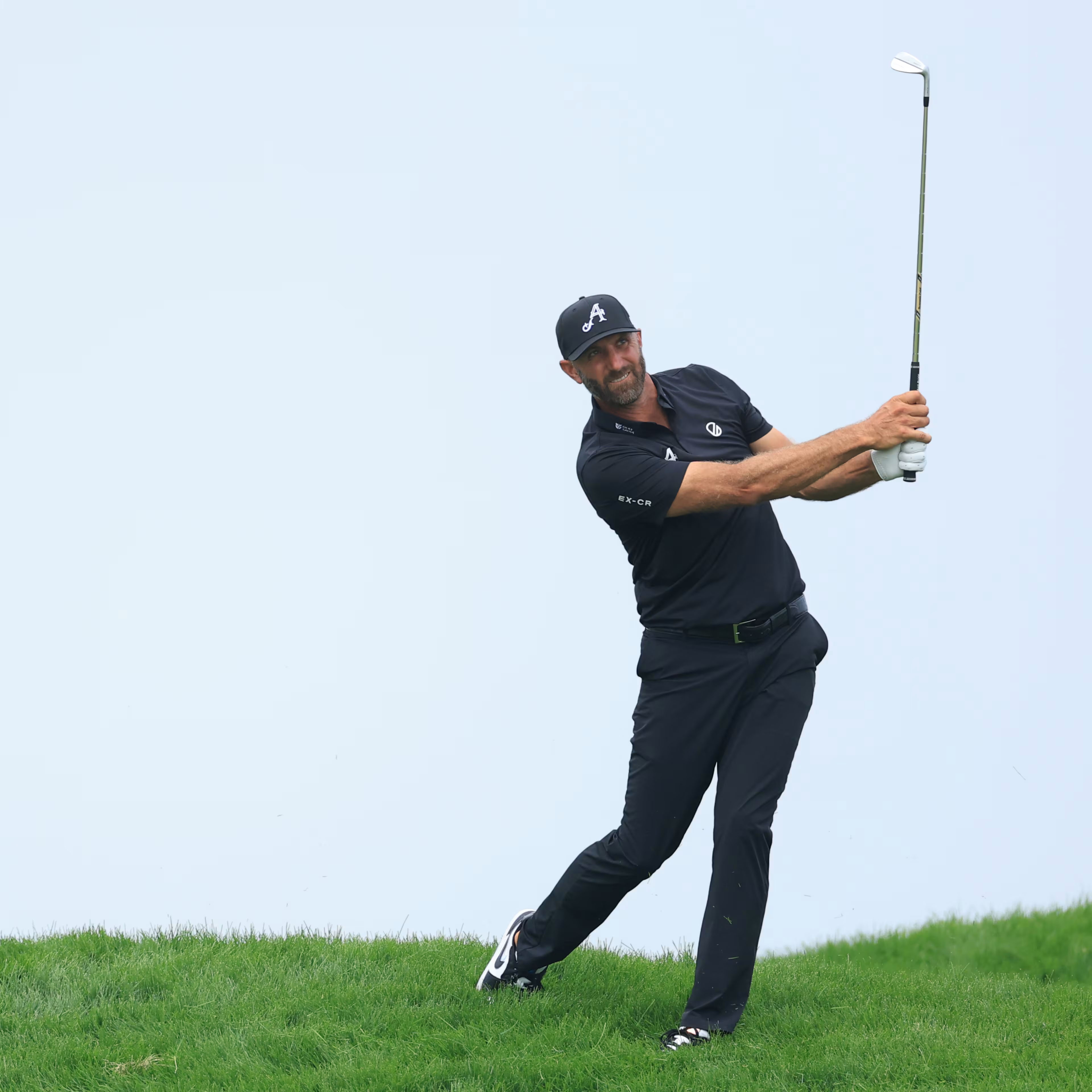 Phát ngôn 'thiếu muối' của Dustin Johnson trước tương lai mờ mịt của LIV Golf