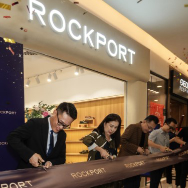 NSND Kim Xuân, NSƯT Hữu Châu, MC Liêu Hà Trinh, NKT Phan Đăng Hoàng và những khoảnh khắc đáng nhớ cùng Rockport!