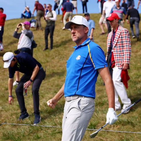Cựu người hùng Ryder Cup châu Âu tuyên bố muốn 'xả súng' vào mặt fan Mỹ