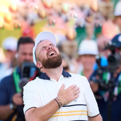 Cha của Shane Lowry tiết lộ cú putt quyết định Ryder Cup của con trai