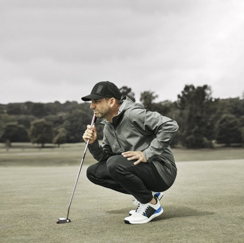 Áo Hoodie trên sân golf: Mặc ở đâu cho phù hợp?