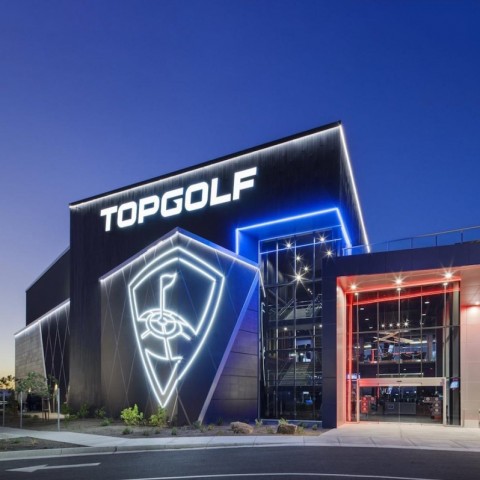 Callaway bán phần lớn cổ phần Topgolf 