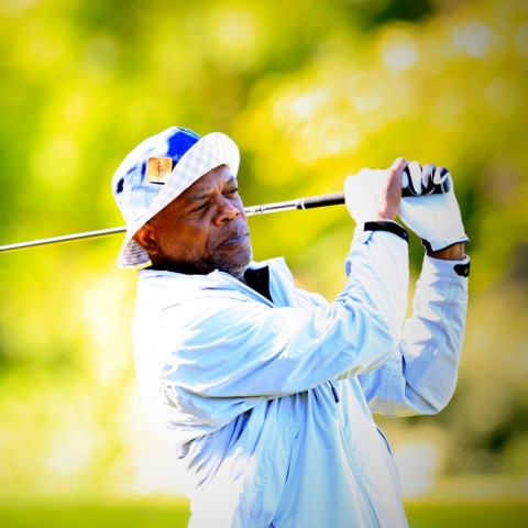 Samuel L.Jackson không ngại 'diễn xuất' trên sân golf