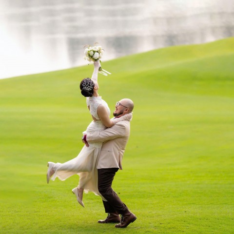 Tình yêu giữa sắc xanh: Intimate Wedding độc bản tại Sân golf Long Biên
