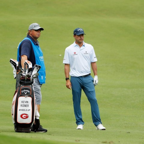 Kevin Kisner mất 300.000 USD vì cú cà khịa của bạn thân