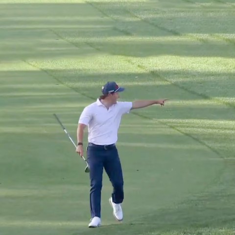 Màn trình diễn gây sốt của tay golf PGA Tour: Ba cú đánh trúng lỗ liên tiếp (!) và một điểm quadruple bogey