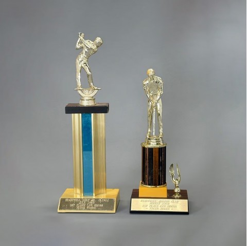 Kỷ vật thần đồng của Tiger Woods thu về hơn 50.000 USD