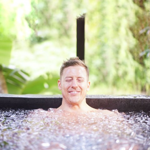 Ngâm mình trong nước đá: Xu hướng phục hồi mới của các golfer chuyên nghiệp