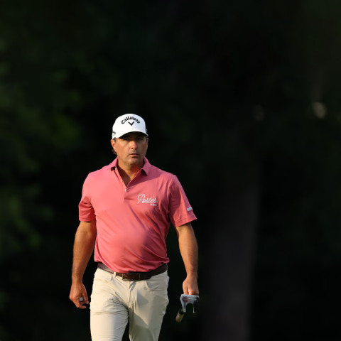 Chiêu trò lừa bạn thân đi làm caddie đỉnh nhất lịch sử của Kevin Kisner