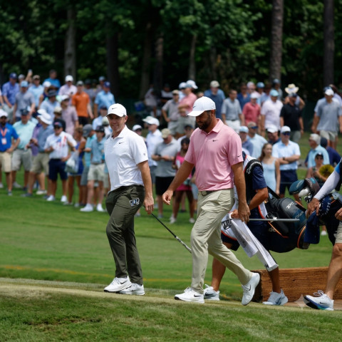 Băng tan tại PGA Tour, nhưng cái giá cho LIV Golf không hề rẻ