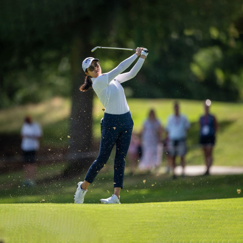 Bài tập tốt nghiệp của thần đồng golf Rose Zhang tại Stanford