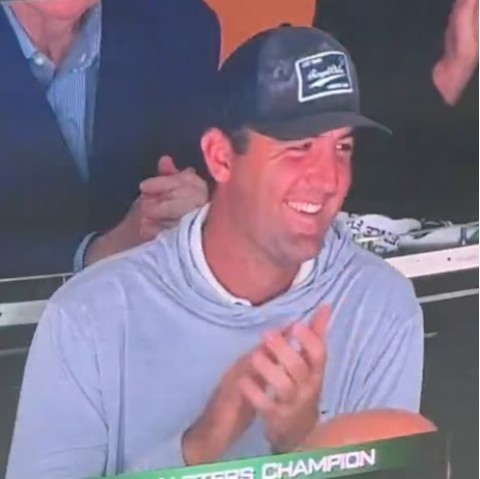 Dallas Stars 'quên' không nhắc đến chức vô địch PGA của Scottie Scheffler trên Jumbotron 