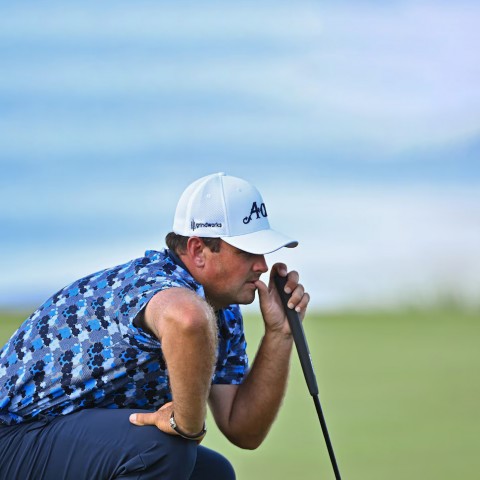 Dùng gậy putter của con gái, Patrick Reed ghi dấu ấn đặc biệt tại LIV Golf