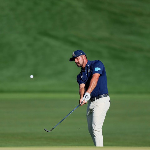 Xem Bryson DeChambeau đánh cầu vồng hố 16 tại Maridoe... ngay từ khu clubhouse
