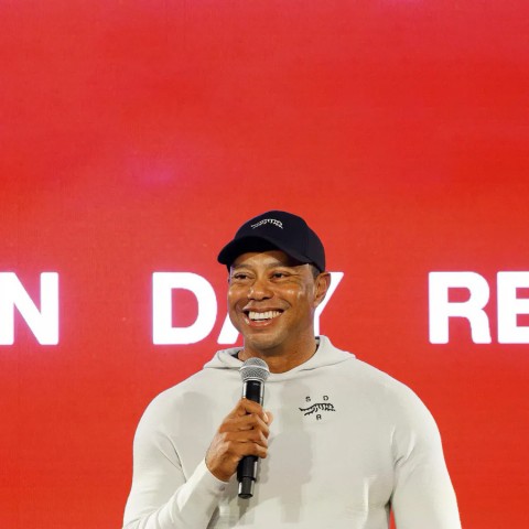 Tiger Woods tiết lộ món đồ uống kỳ lạ tại Starbucks sau trận TGL với Rory McIlroy