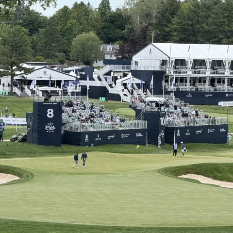 Cột cờ chặn đứng cú Ace lịch sử tại PGA Championship