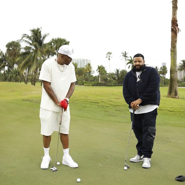 DJ Khaled rủ mọi người đi đánh golf 